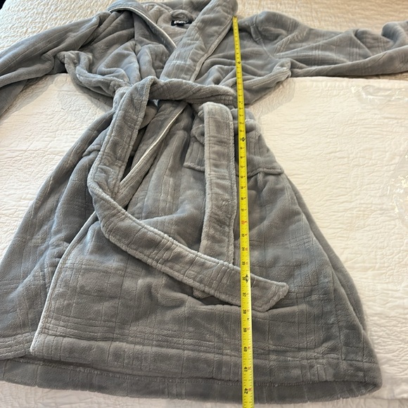 Lands End Grey robe - Picture 5 of 11